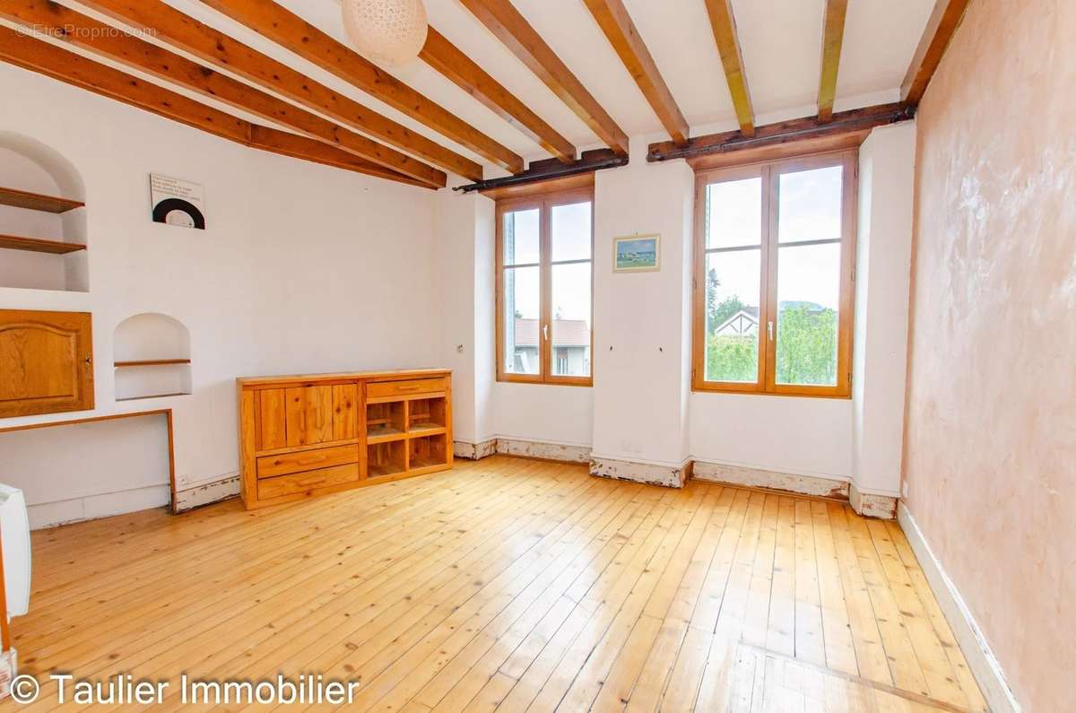 Appartement à TULLINS