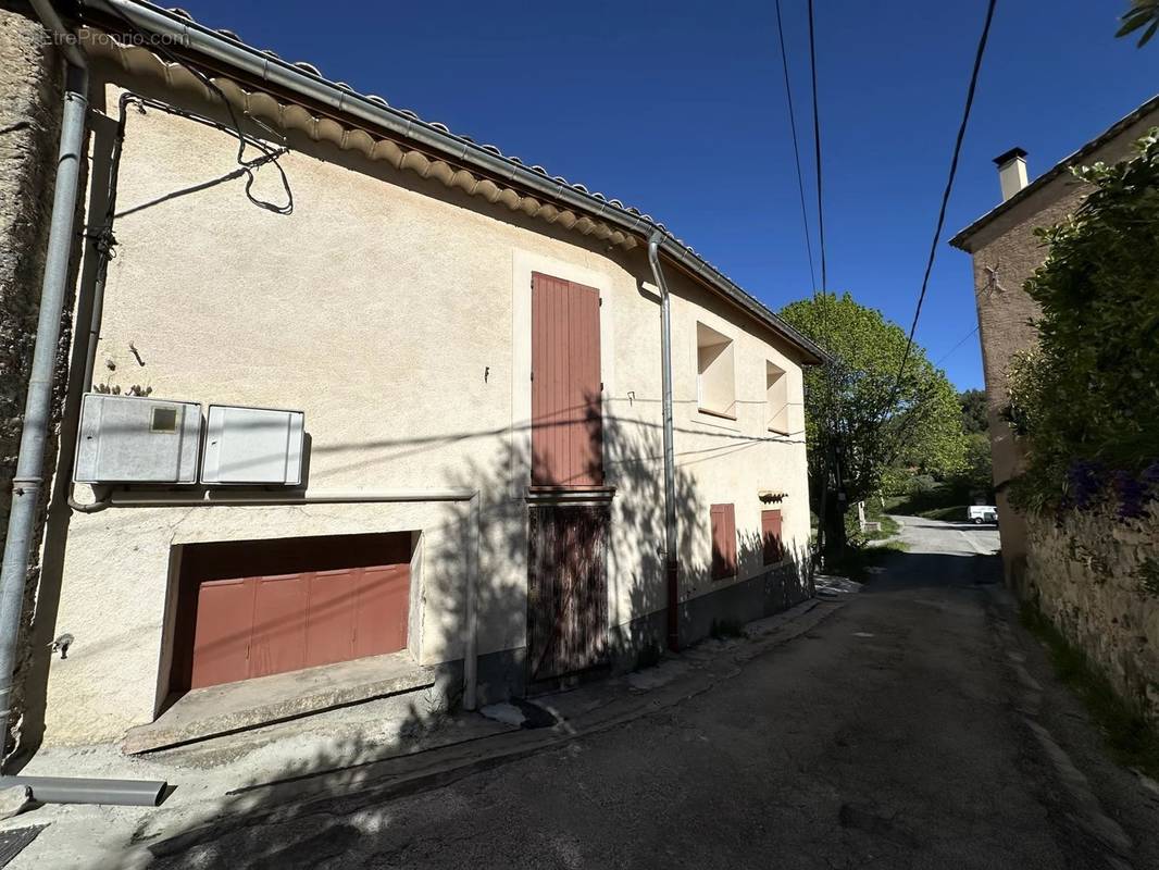 Maison à CHATEAUREDON