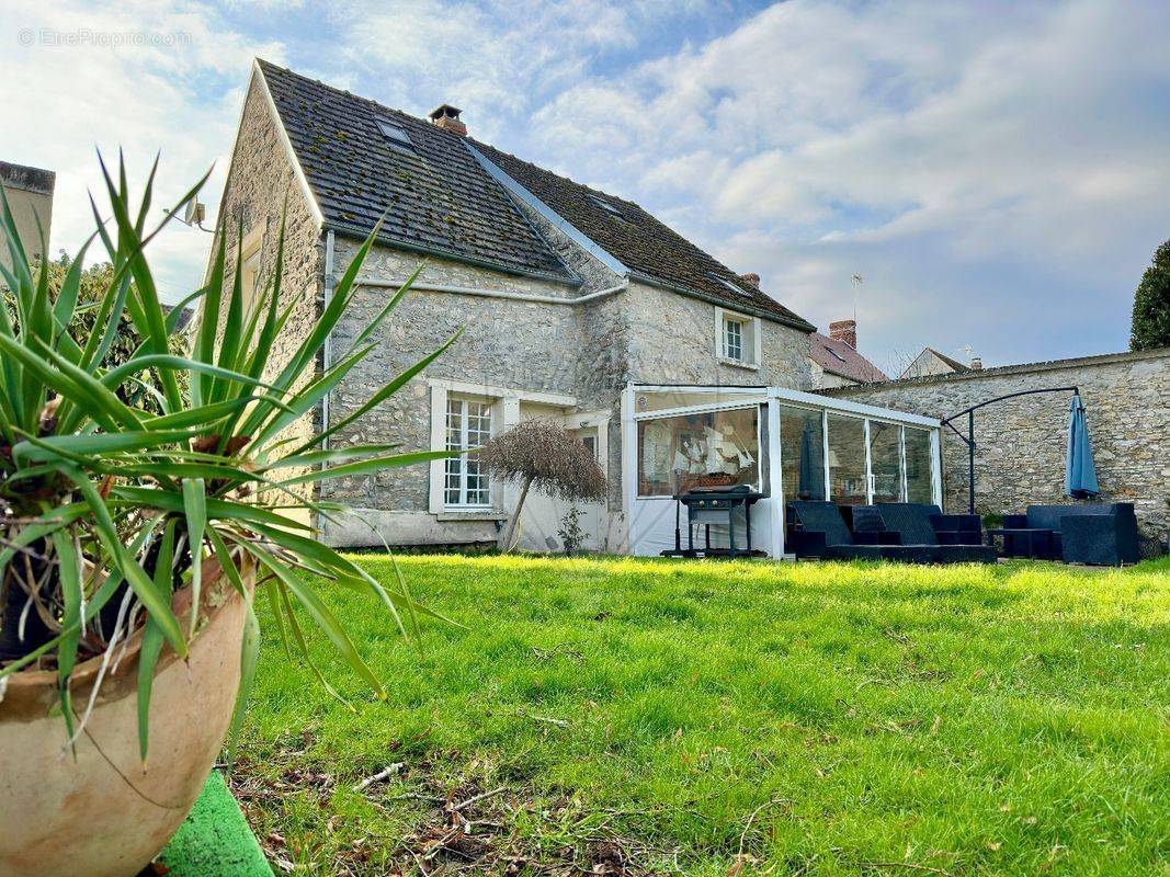 Maison à SENLIS