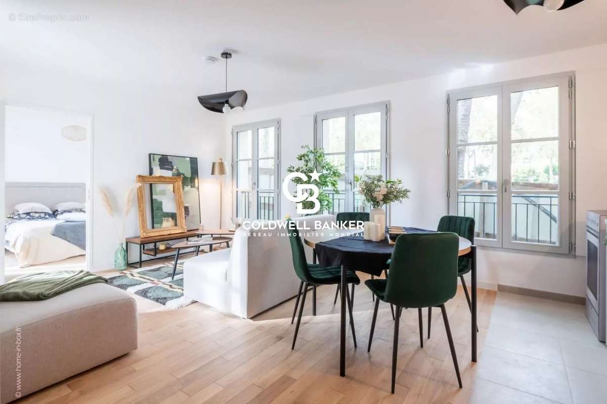 Appartement à VERSAILLES