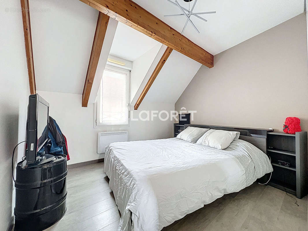 Appartement à LINAS