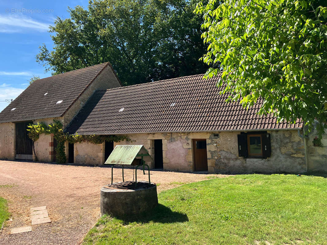 Maison à SAINT-AMAND-MONTROND