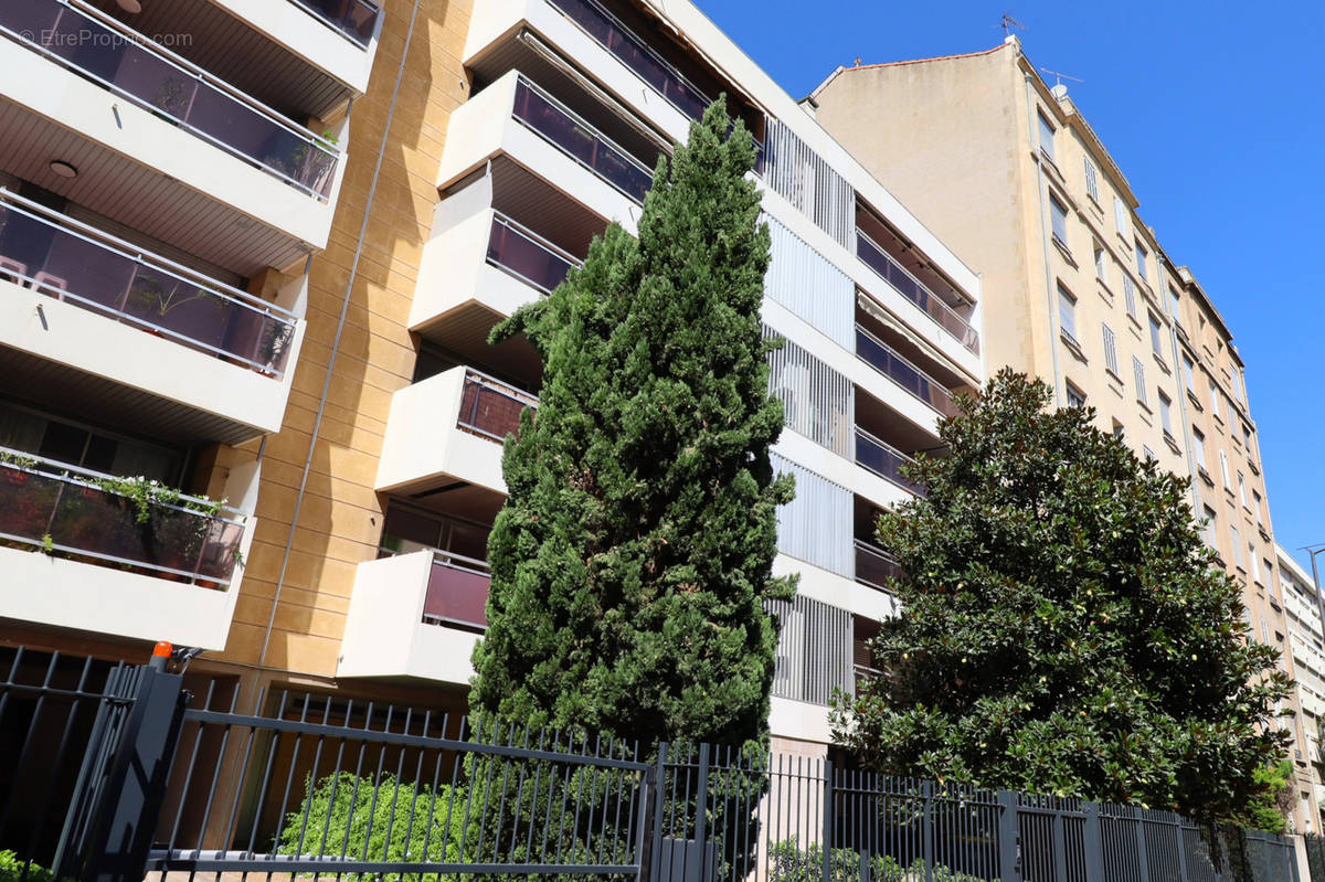 Appartement à MARSEILLE-8E