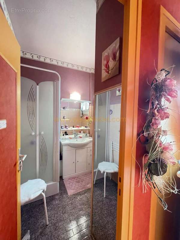 Appartement à MONTCEAU-LES-MINES