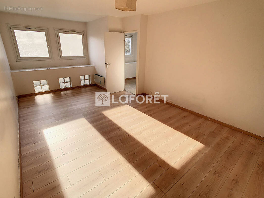 Appartement à VILLEJUIF