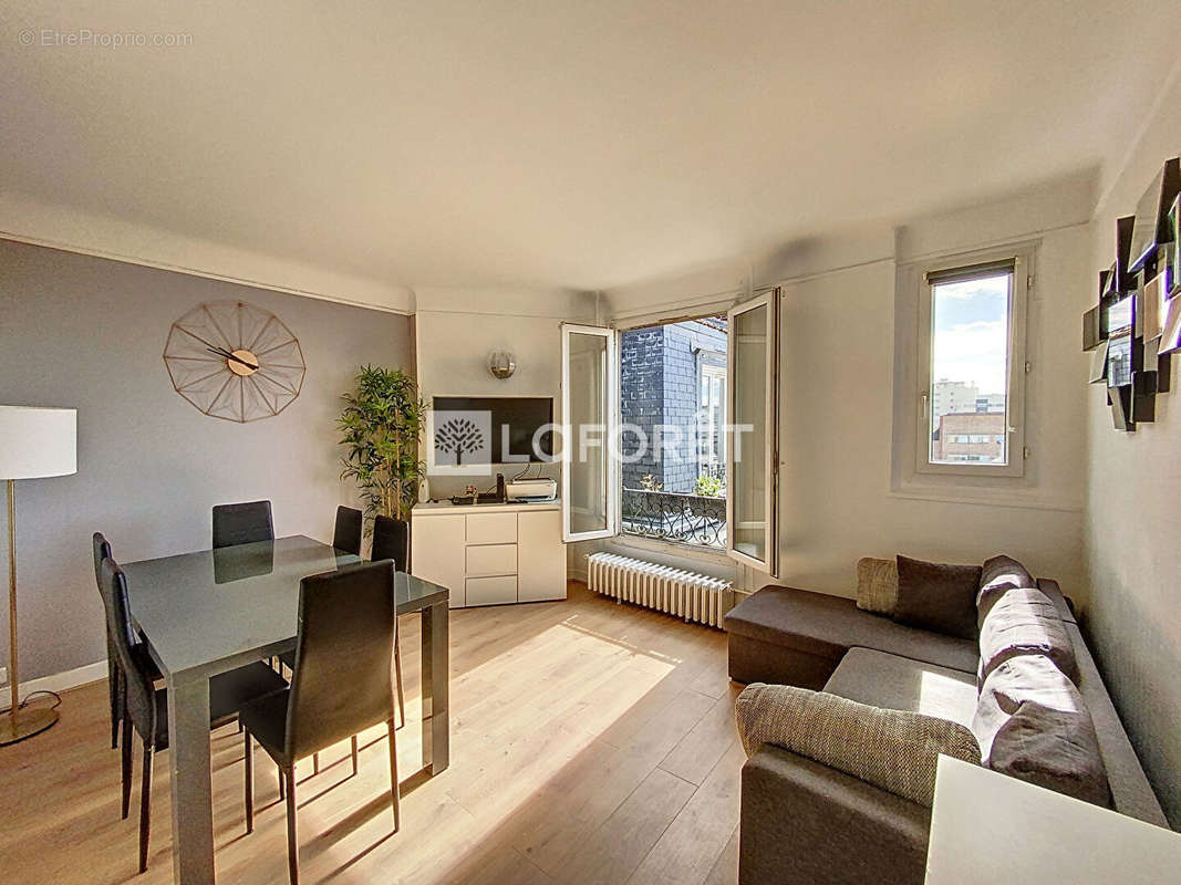 Appartement à PARIS-15E