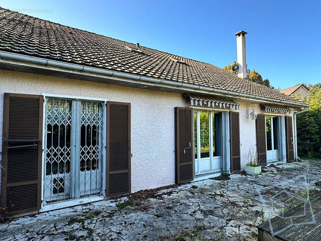 Maison à CHEVREUSE