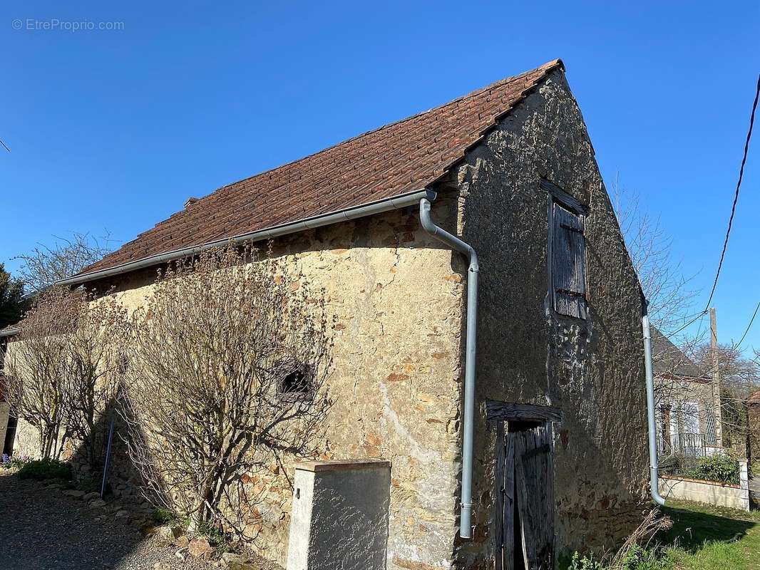 Maison à PERASSAY