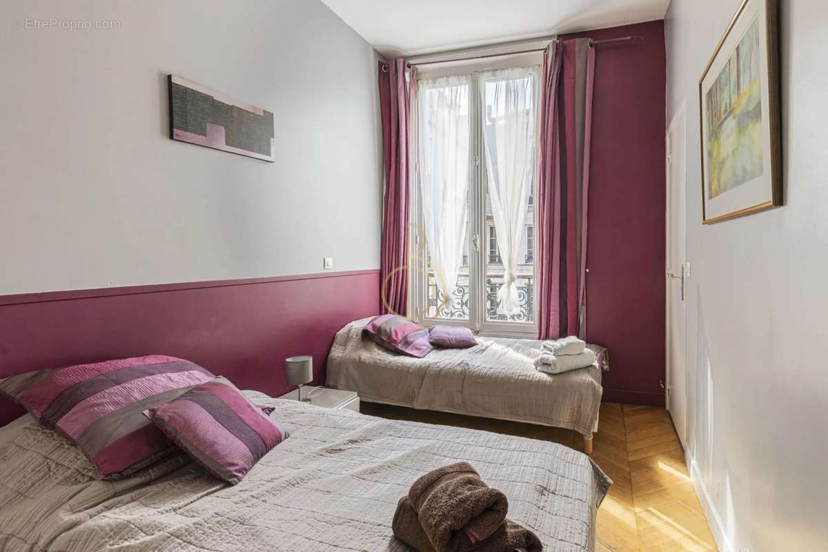 Appartement à PARIS-8E