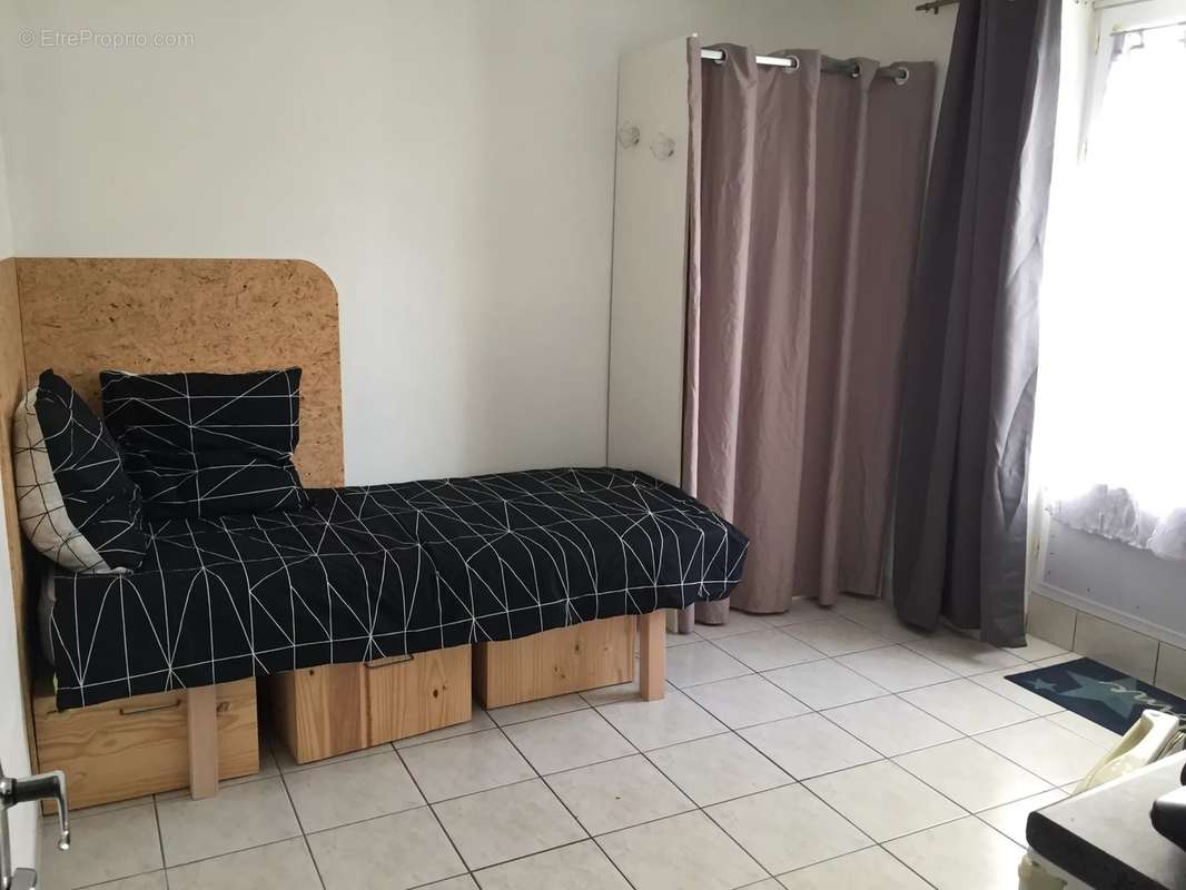 Appartement à SAINT-LAURENT-SUR-SEVRE