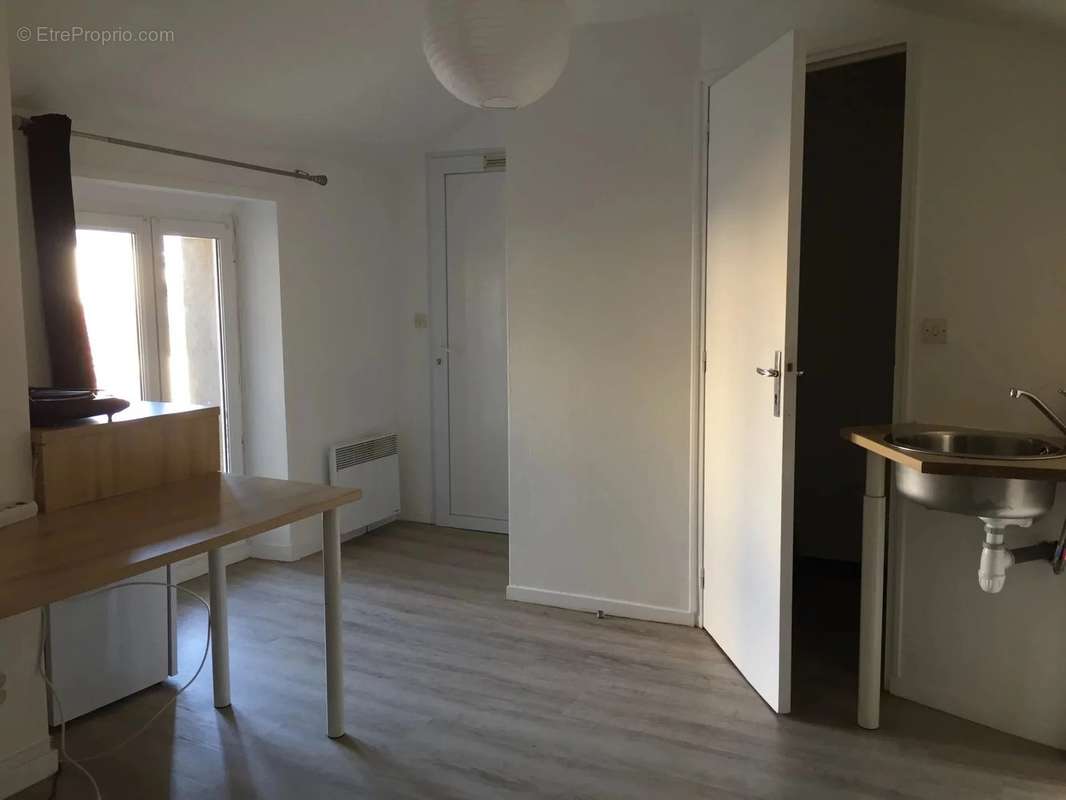 Appartement à SAINT-LAURENT-SUR-SEVRE