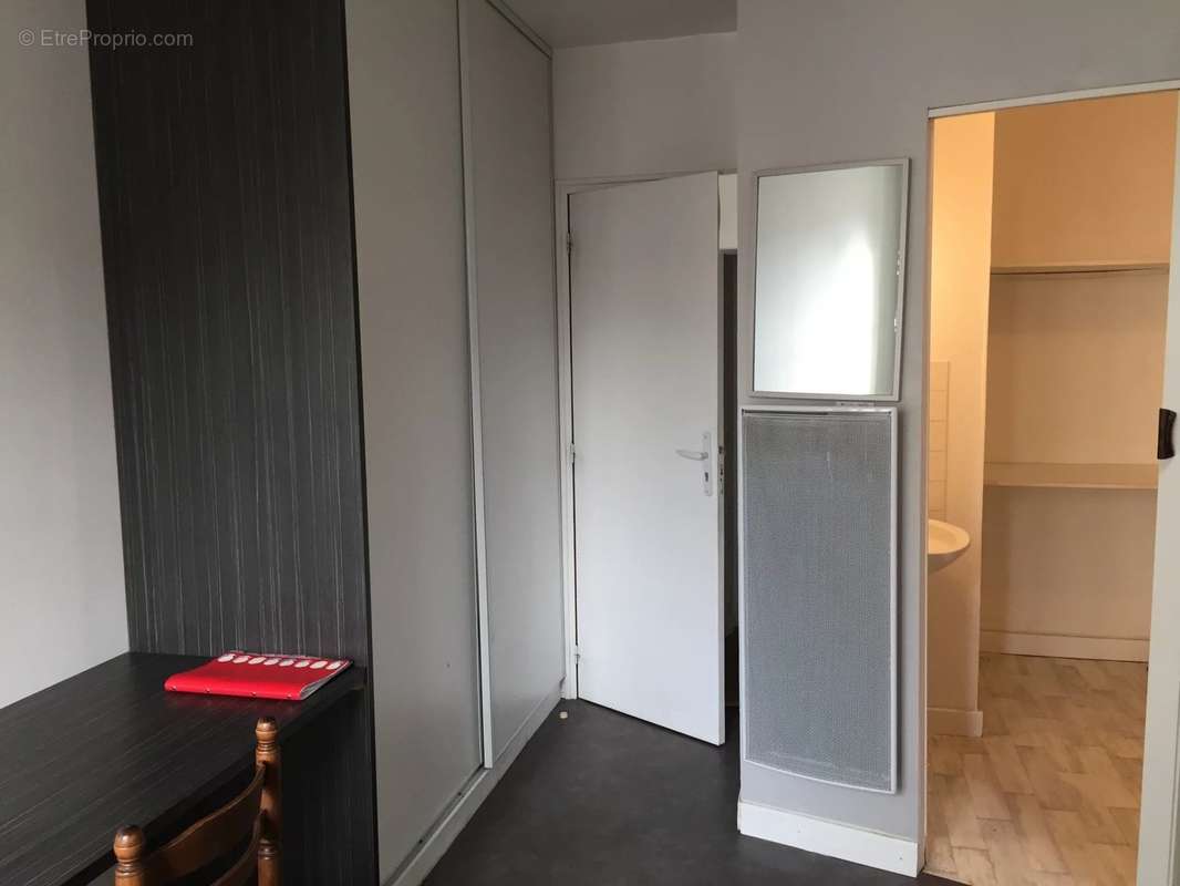 Appartement à SAINT-LAURENT-SUR-SEVRE