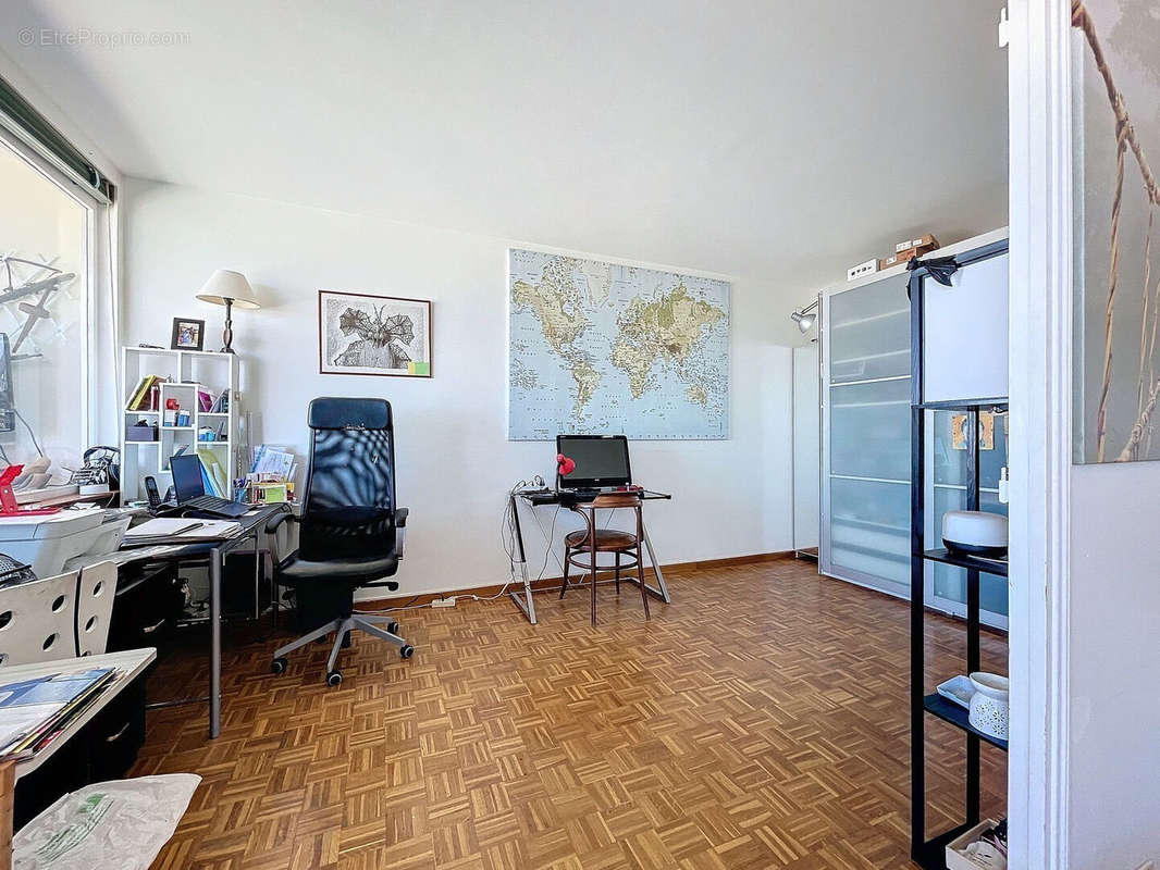 Appartement à MARSEILLE-9E