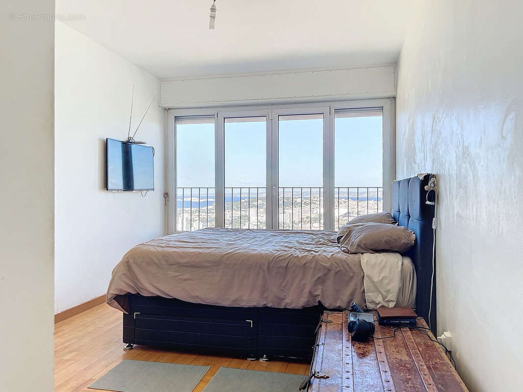 Appartement à MARSEILLE-9E