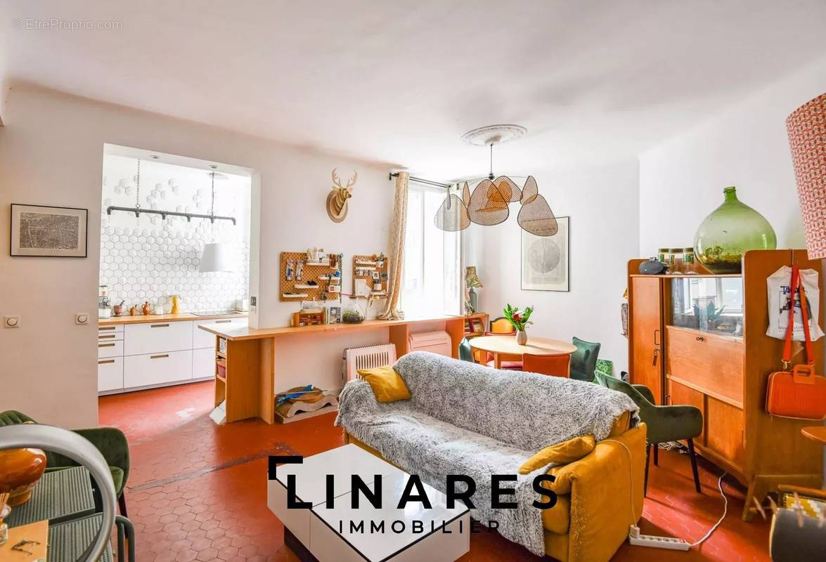 Appartement à MARSEILLE-5E