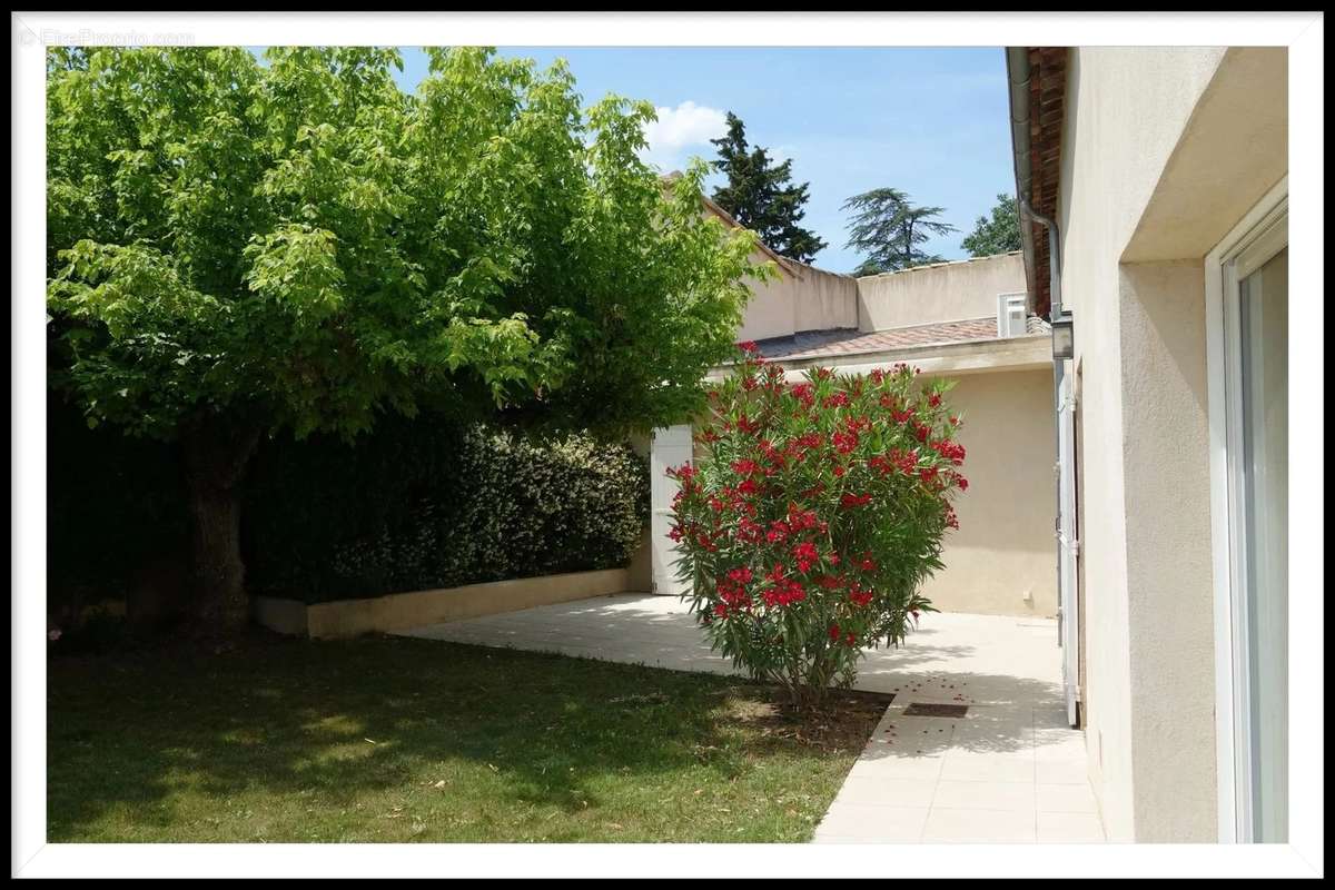 Maison à VILLENEUVE-LES-AVIGNON