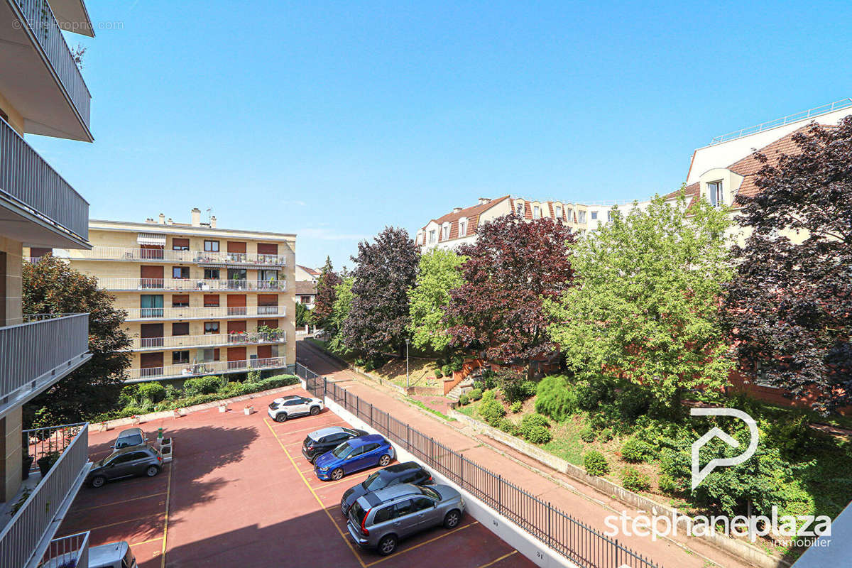 Appartement à L&#039;HAY-LES-ROSES