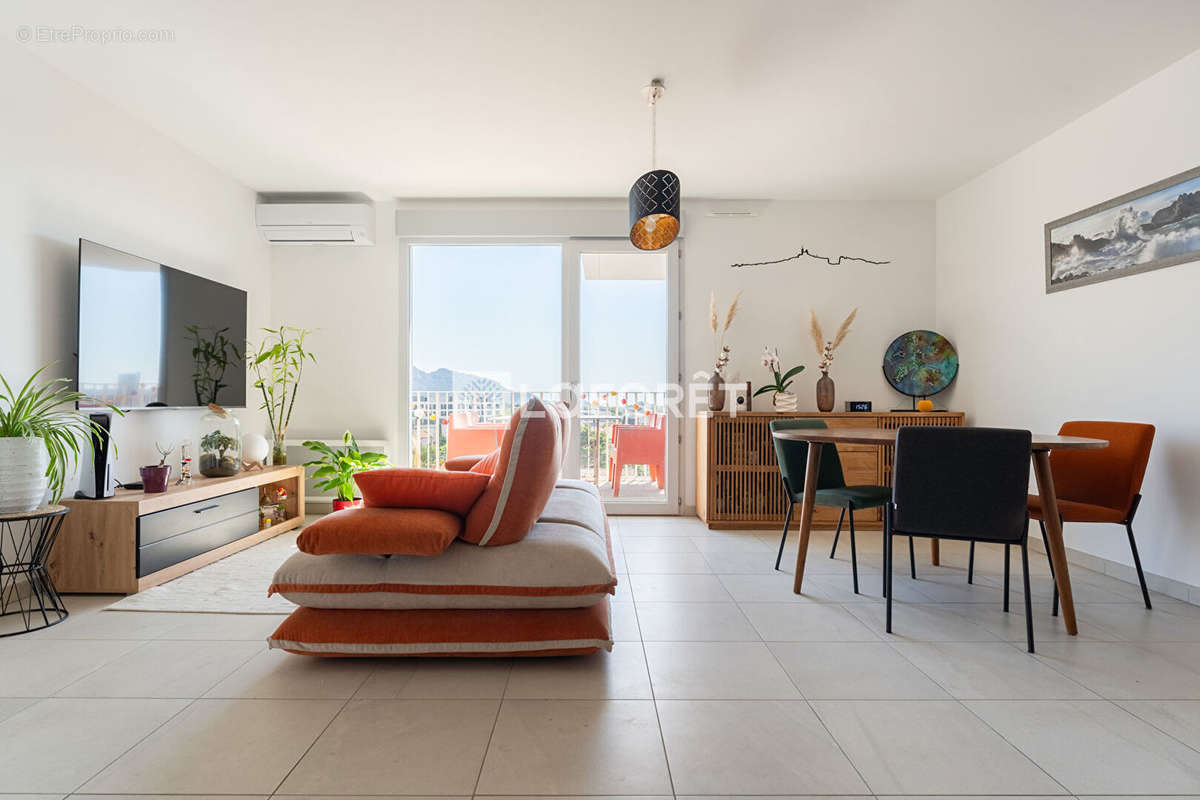 Appartement à MARSEILLE-9E