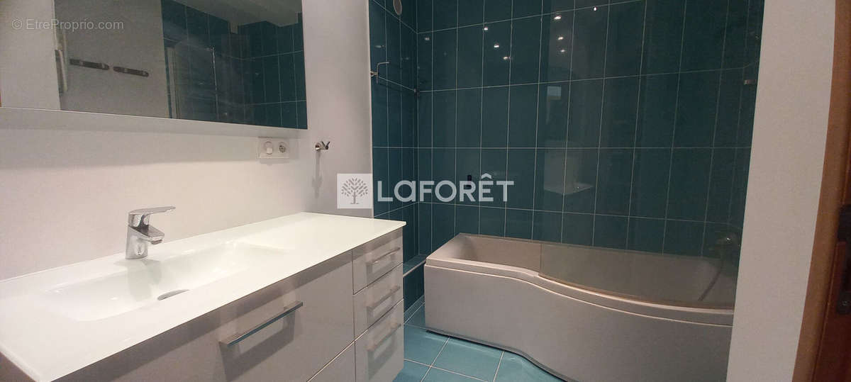 Appartement à MARSEILLE-9E