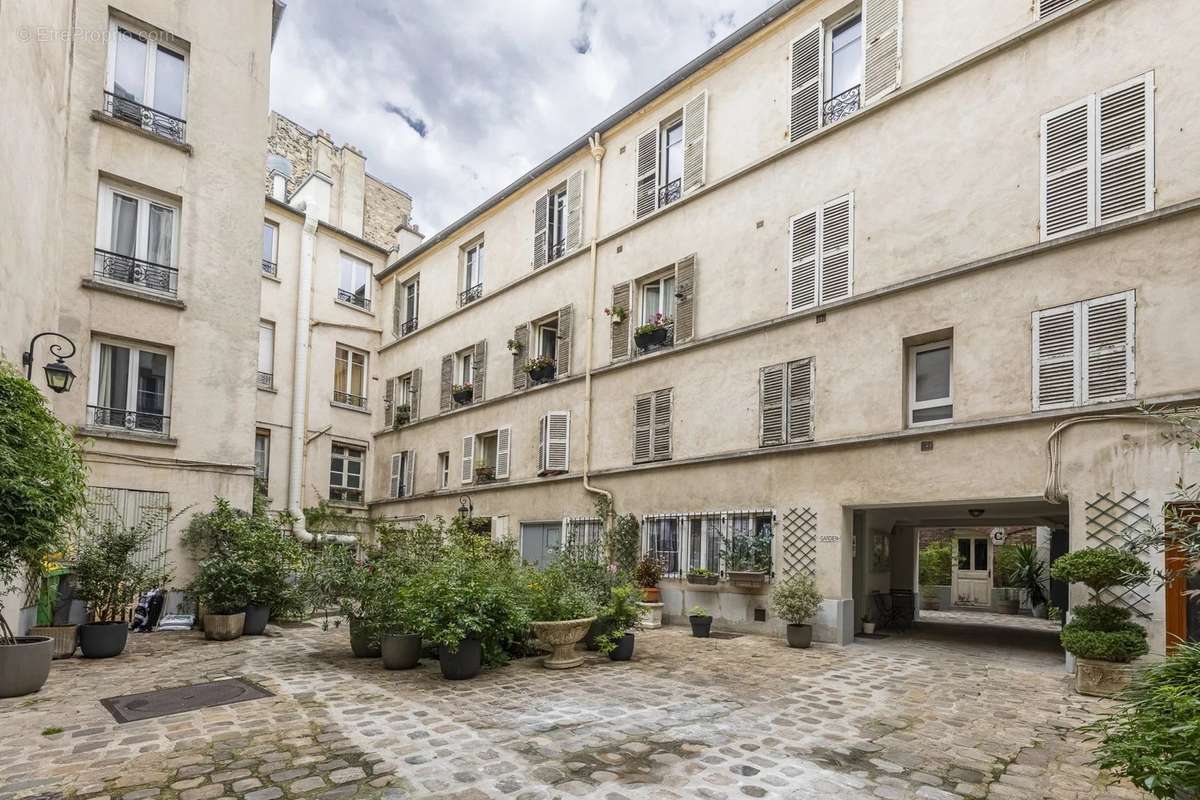 Appartement à PARIS-12E