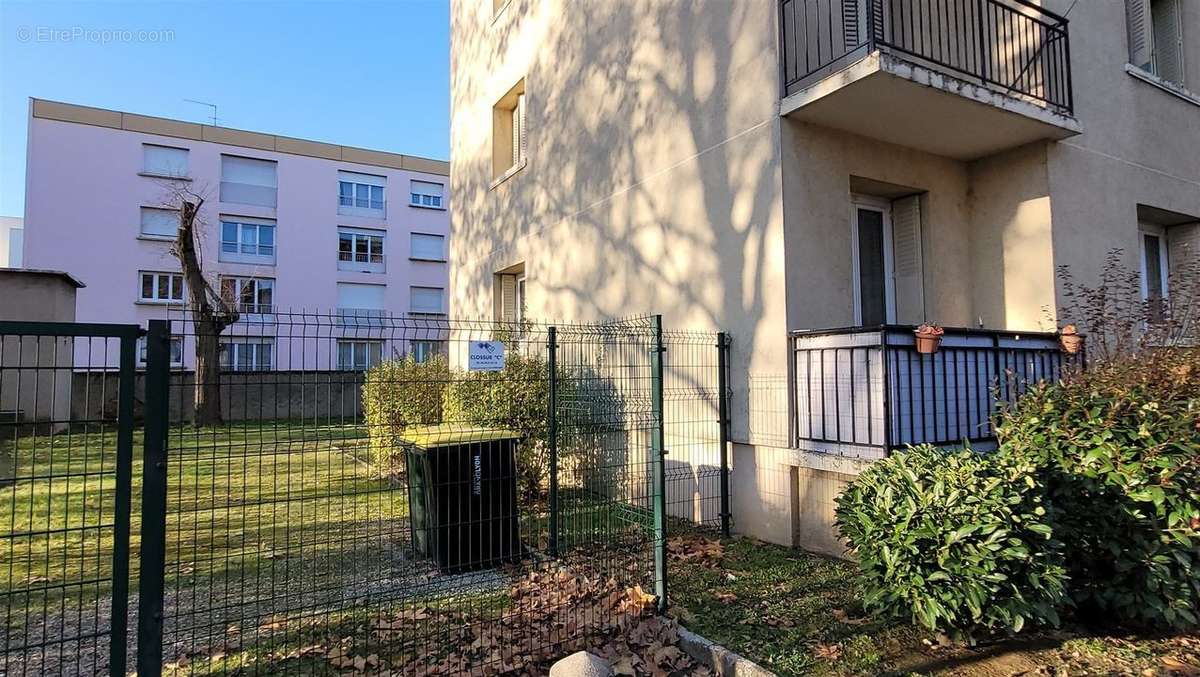 Appartement à LYON-8E