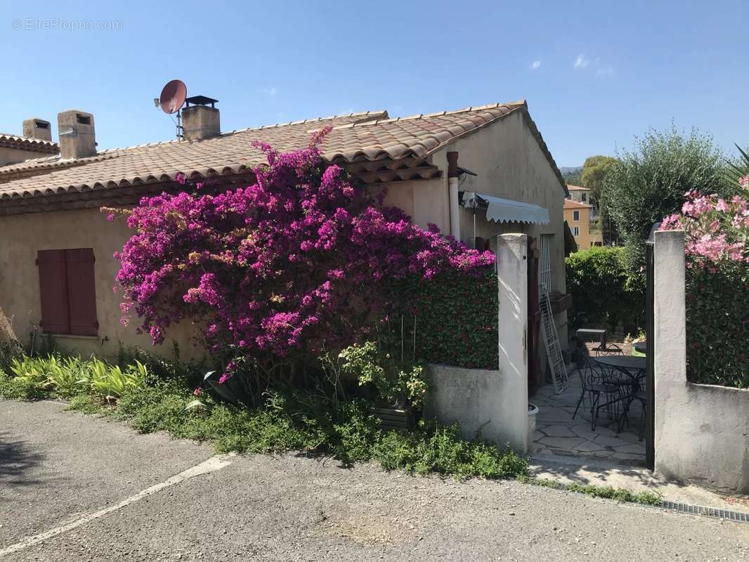 Maison à LE ROURET