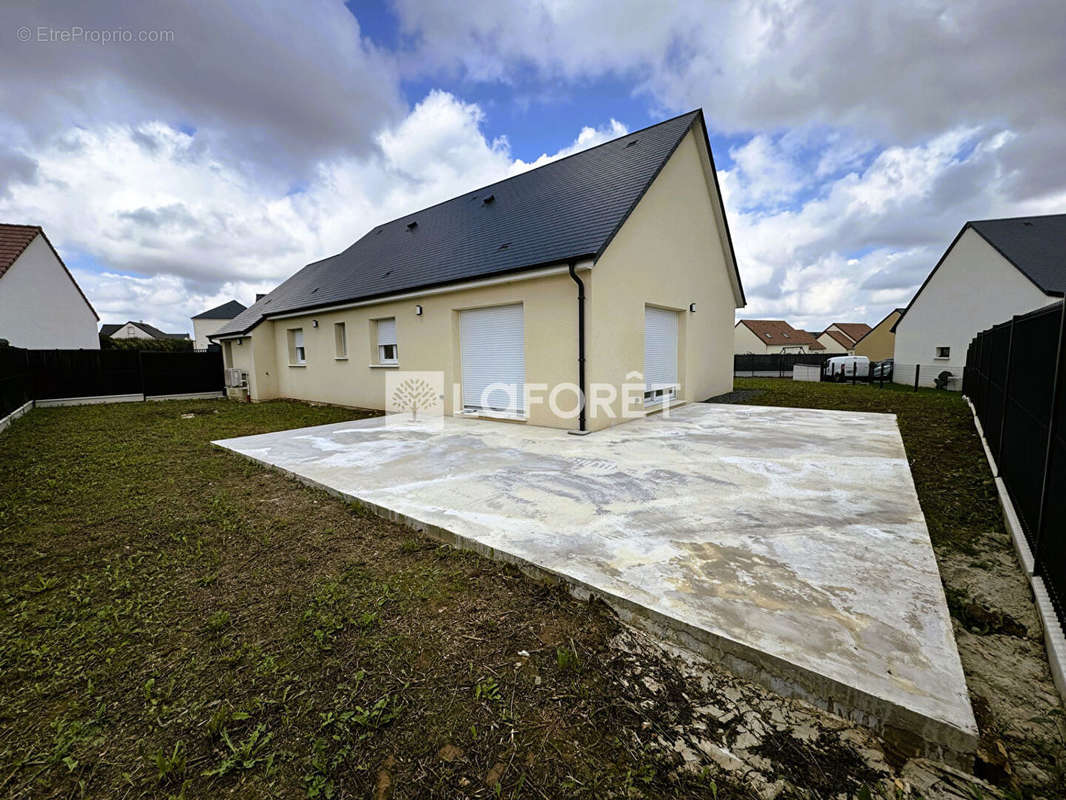 Maison à POTIGNY