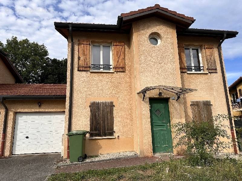 Maison à REIGNIER