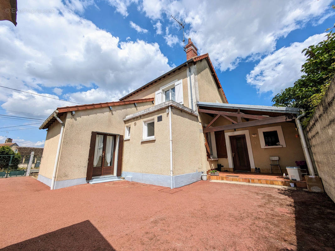 Maison à CHALETTE-SUR-LOING