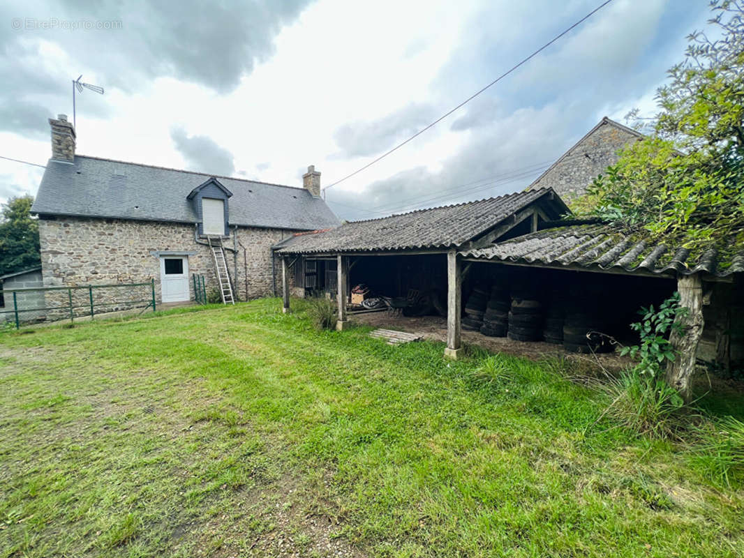 Maison à MONTAUTOUR