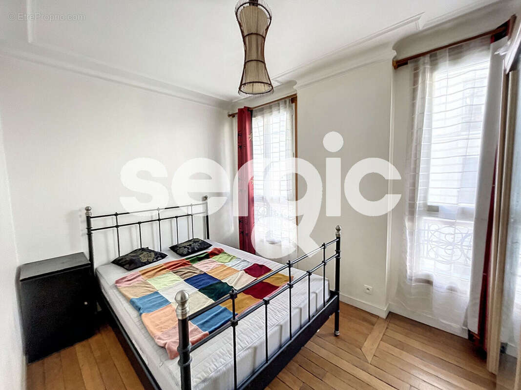 Appartement à PARIS-14E