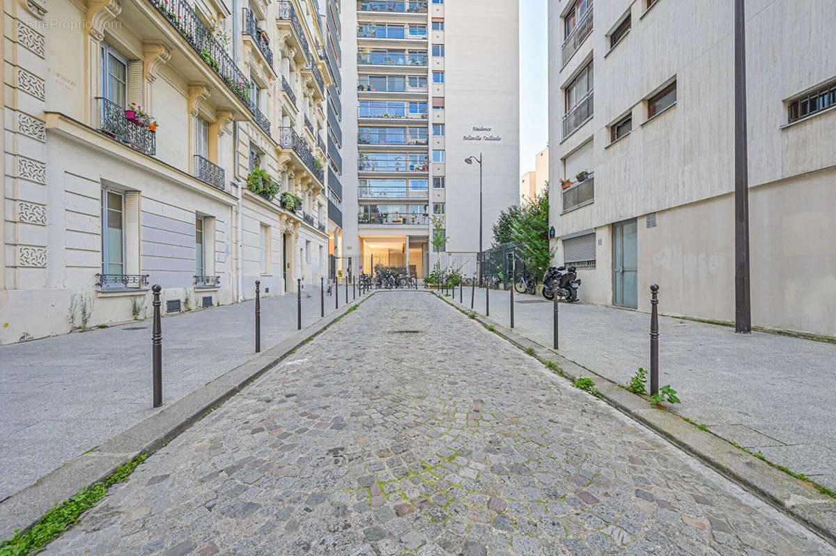 Appartement à PARIS-20E