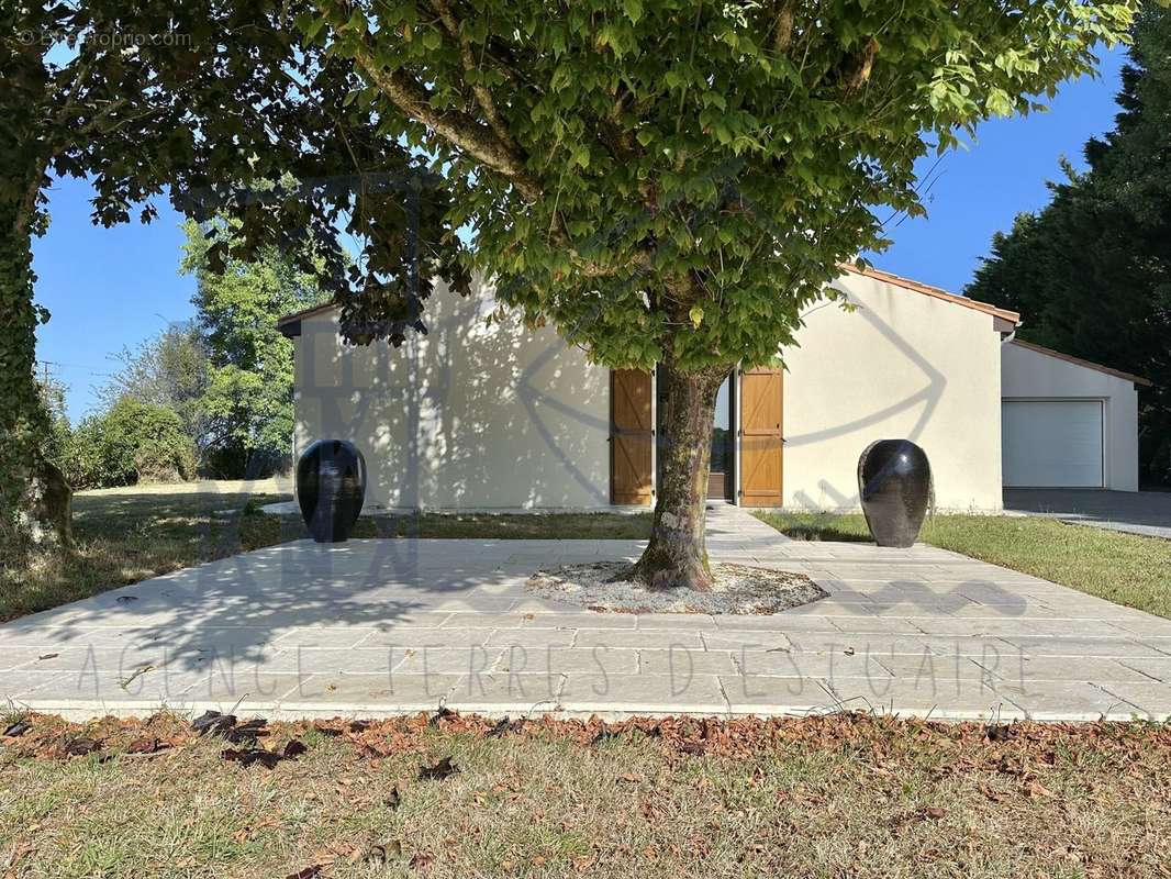 Maison à SAINT-FORT-SUR-GIRONDE