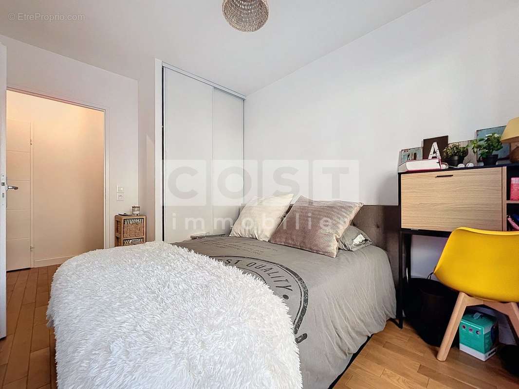 Appartement à COLOMBES