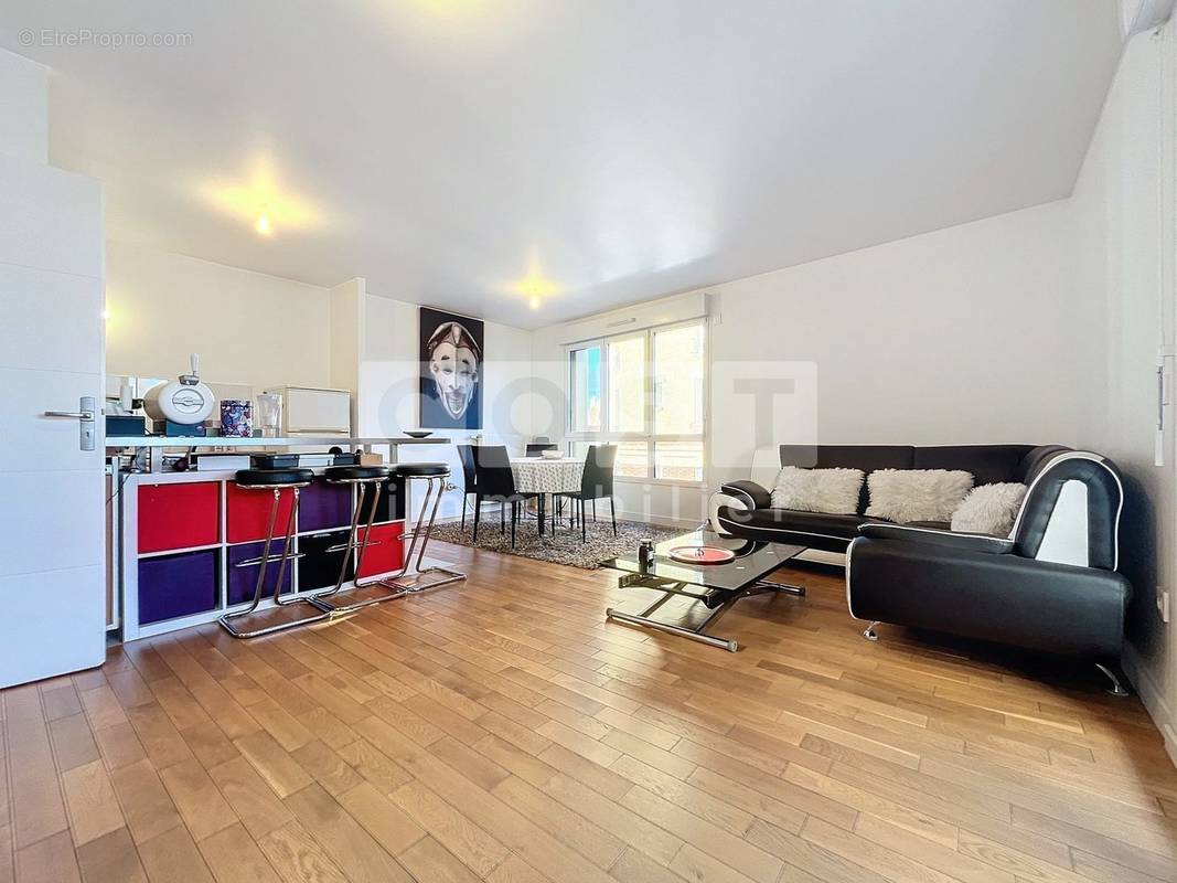 Appartement à COLOMBES