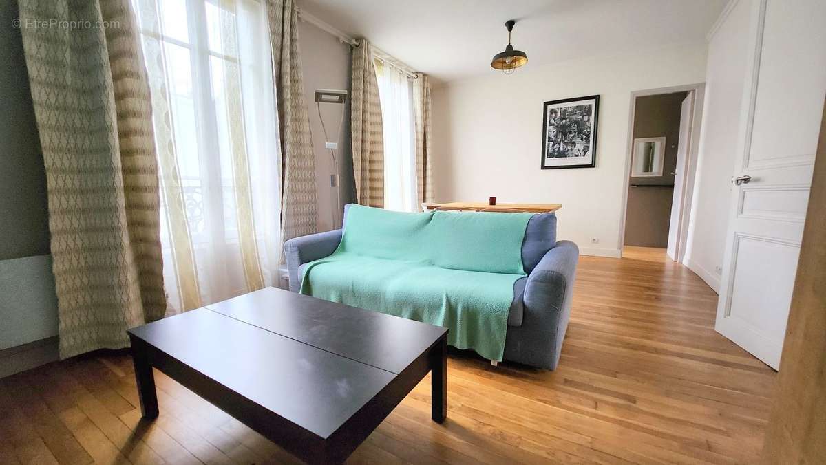 Appartement à IVRY-SUR-SEINE