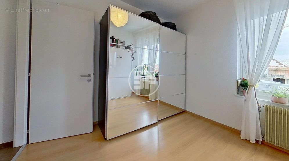 Chambre 2 - Appartement à SAINT-LOUIS