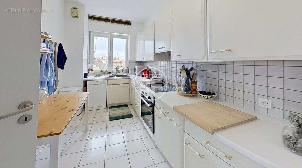 Cuisine séparée - Appartement à SAINT-LOUIS