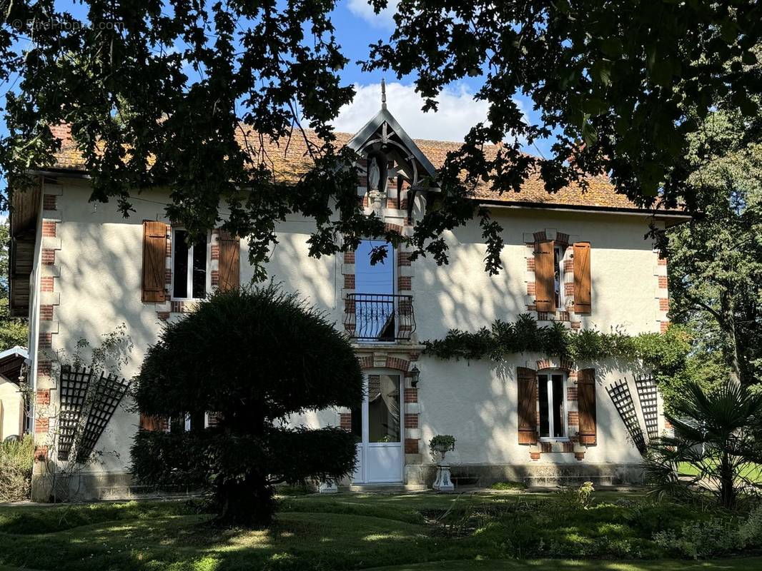 Maison à MIRANDE