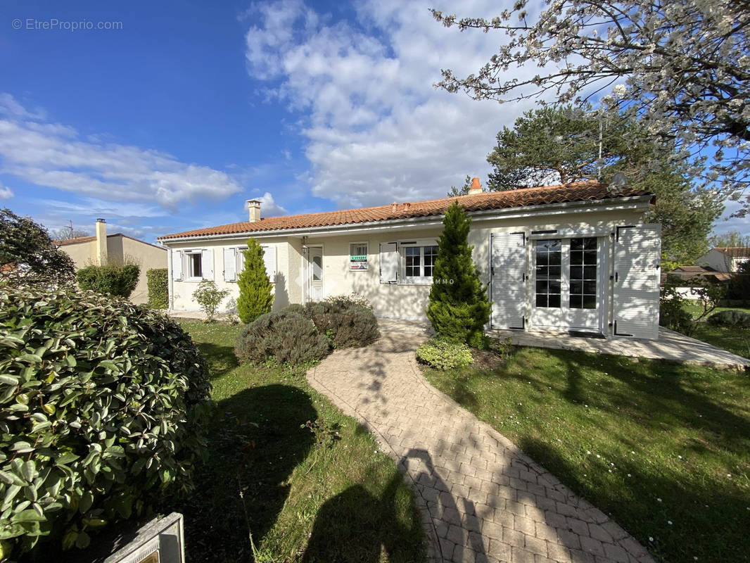 Maison à VOUNEUIL-SOUS-BIARD