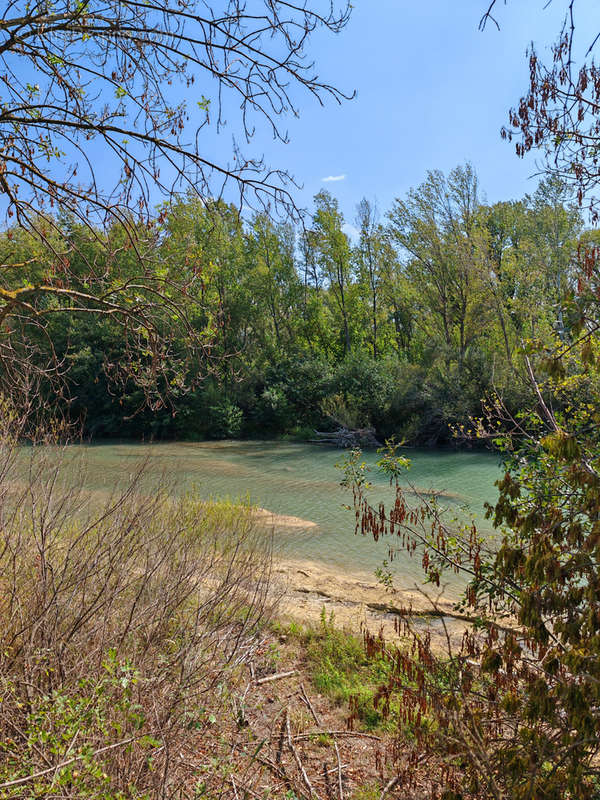 Terrain à FABREZAN