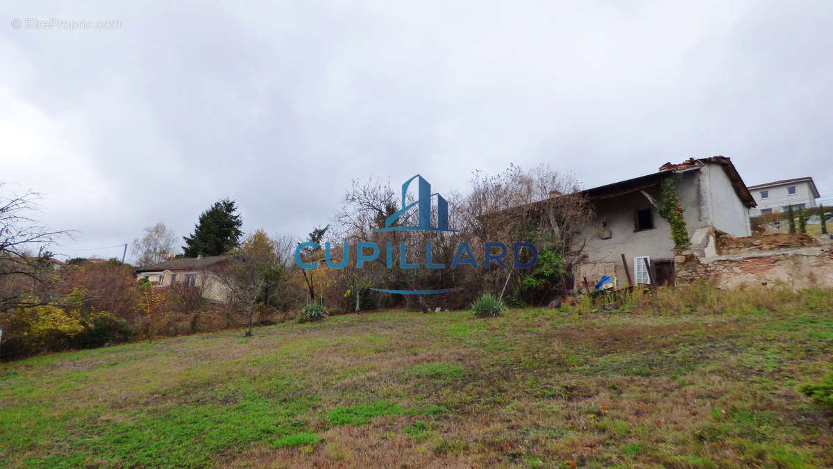 Maison à RENAISON