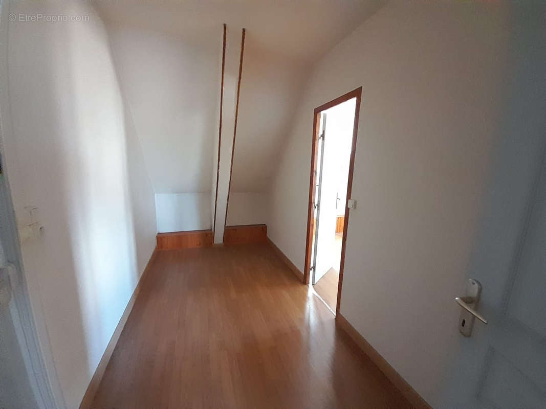 Appartement à AUNEAU