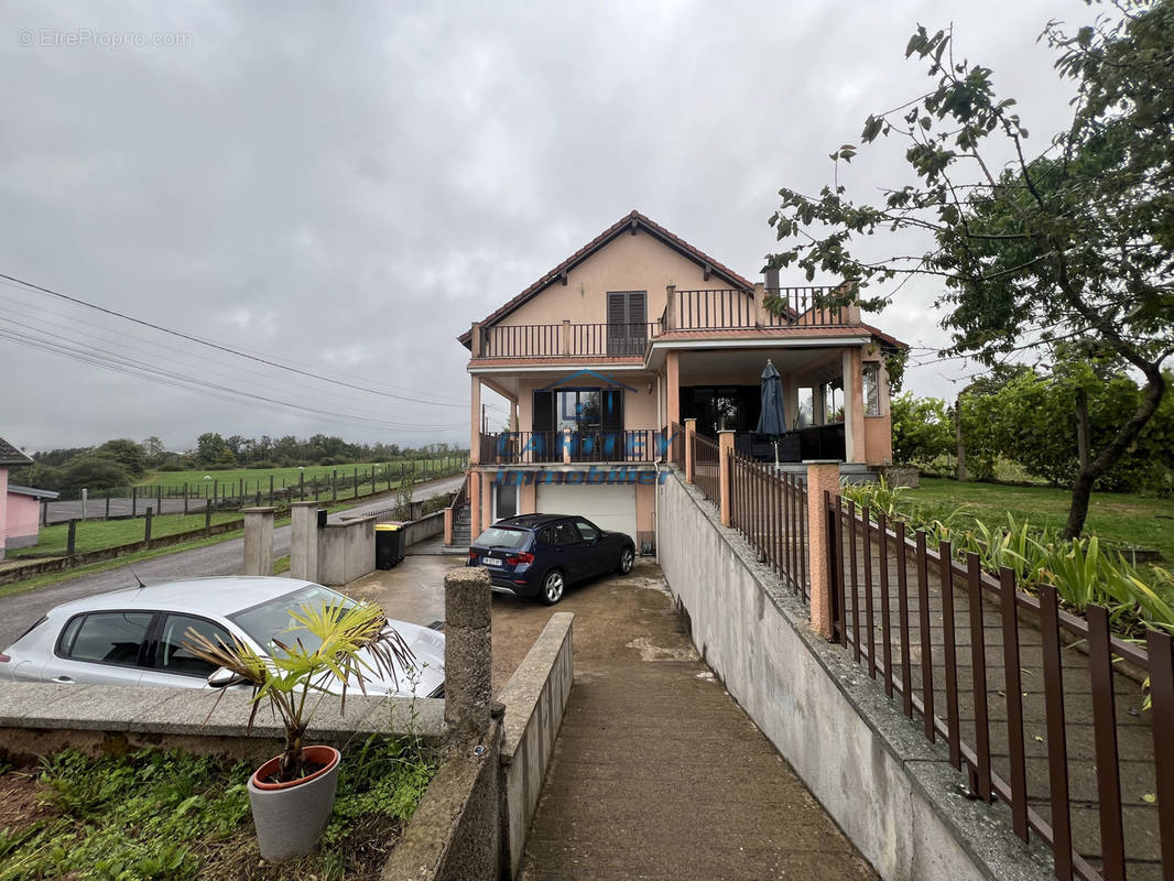 Maison à RIGNOVELLE