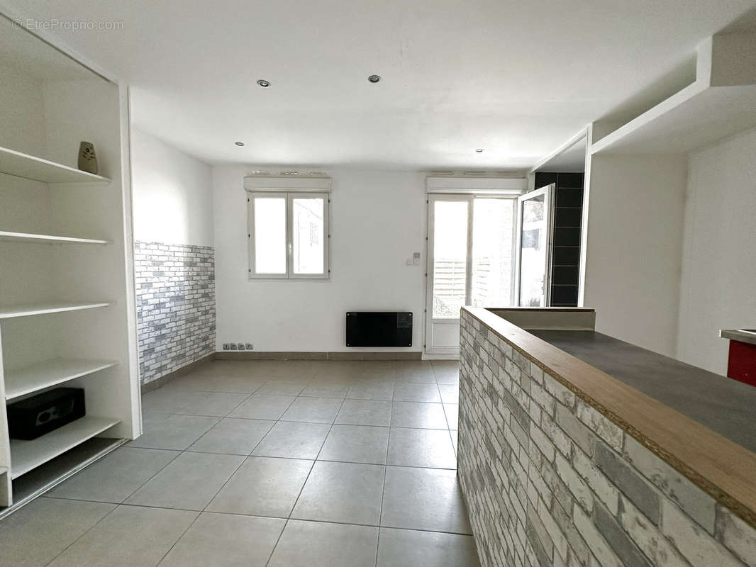 Appartement à PUGET-SUR-ARGENS