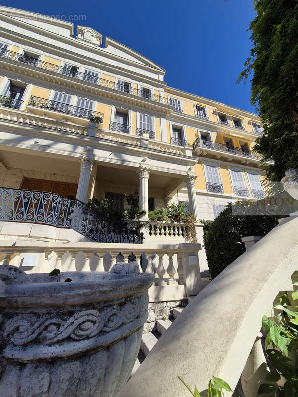 Appartement à MENTON