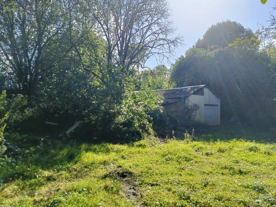 Terrain à LE PERRAY-EN-YVELINES