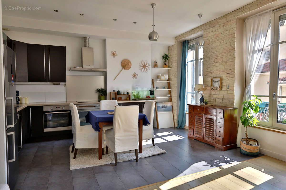 Appartement à LYON-5E