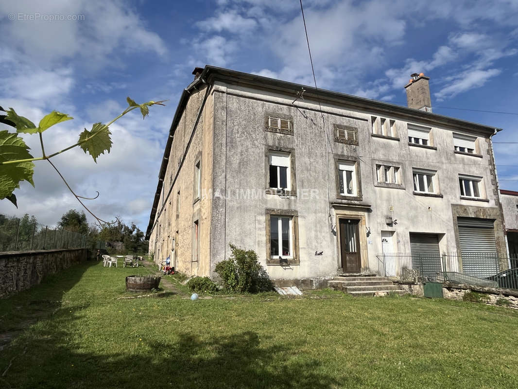 Appartement à REHAINCOURT