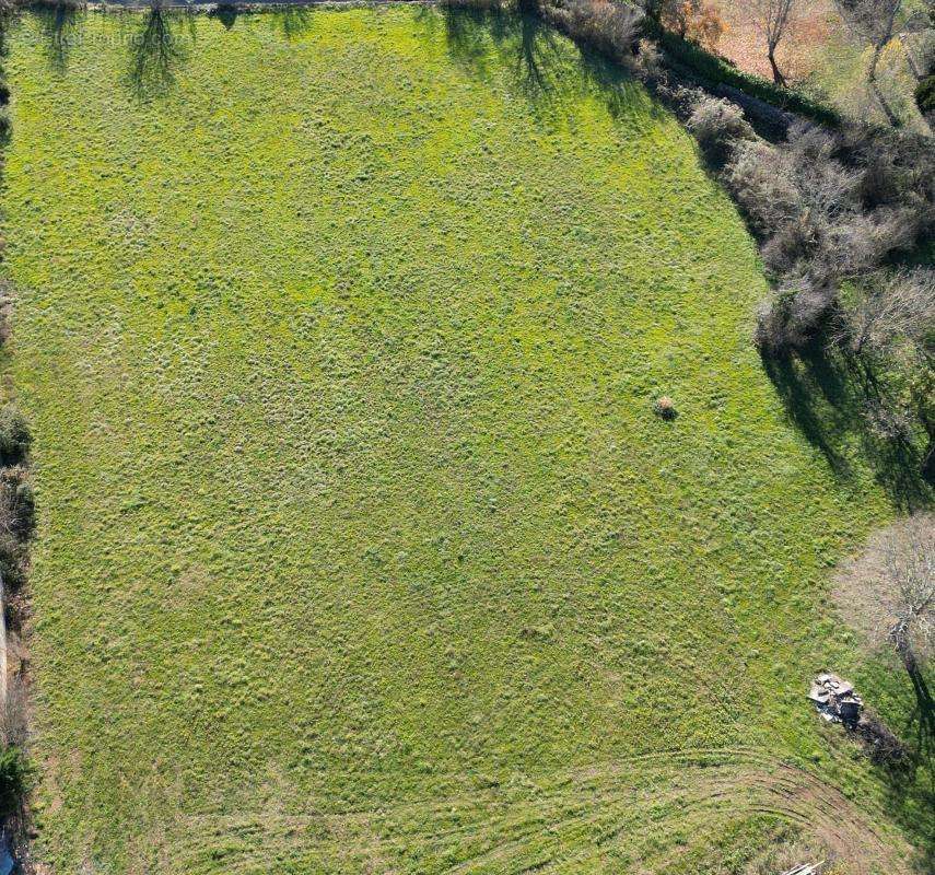 Terrain à RUOMS